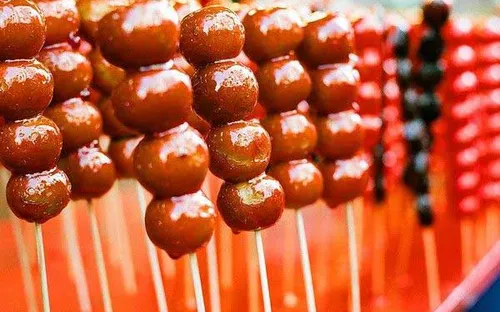 Kẹo hồ lô, món quà Tết không thể thiếu ở Trung Quốc 