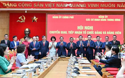 Chuyển giao, tiếp nhận tổ chức đảng, đảng viên về Đảng ủy các cơ quan Đảng Trung ương