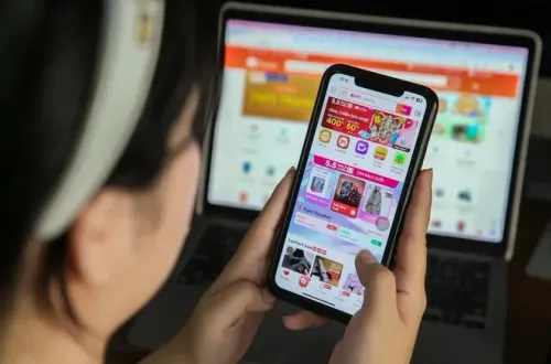 Mua online tưởng rẻ, ai ngờ "dính" thêm khoản phí này