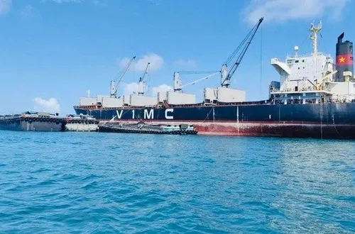 Huy động thêm tàu vận tải cỡ lớn chở dầu từ Vịnh Ba Tư về Việt Nam