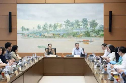 Thủ tướng: Không chấp nhận tăng trưởng cao mà bất ổn vĩ mô