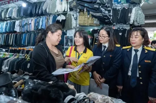 Cải cách thuế cần một "khoảng đệm" cho người dân