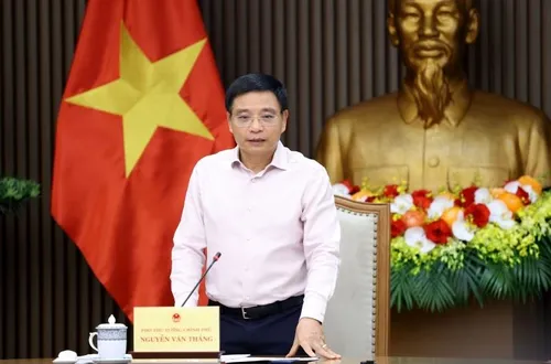 Phó Thủ tướng Nguyễn Văn Thắng: Khẩn trương đưa Trung tâm Tài chính quốc tế vào vận hành