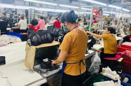Tháo gỡ rào cản, mở rộng không gian phát triển cho kinh tế tư nhân