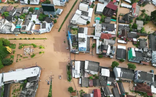 Bão Yagi gây ngập lụt nặng nề tại Thái Lan, mưa lớn và lũ lụt tại Lào