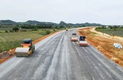 Triển khai đầu tư xây dựng đường cao tốc Bắc - Nam phía Tây đoạn Gia Nghĩa - Chơn Thành