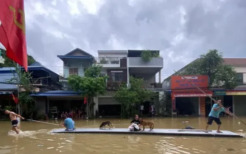 Hàng nghìn ngôi nhà ở TP Thái Nguyên ngập lụt sau bão Yagi