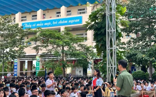 TP Hồ Chí Minh: Tuyên truyền kỹ năng tham gia giao thông cho gần 11.000 giáo viên, học sinh