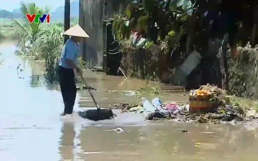 Thanh Hóa: Dọn vệ sinh sau khi nước lũ rút