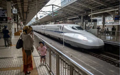 Tàu cao tốc Shinkansen tròn 60 năm đưa vào hoạt động