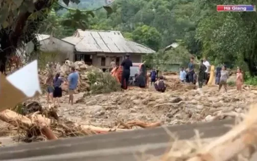 Hơn 1.000 hộ dân ở Hà Giang cần di dời đến nơi an toàn