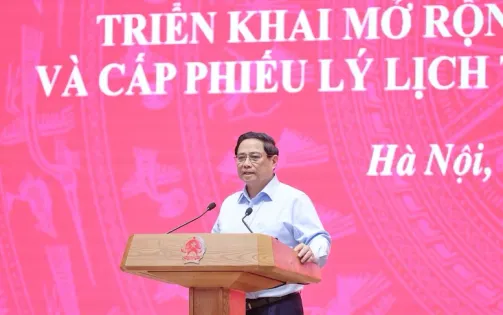 Tiết kiệm hàng nghìn tỷ đồng từ triển khai sổ sức khỏe điện tử, lý lịch tư pháp trên VNeID