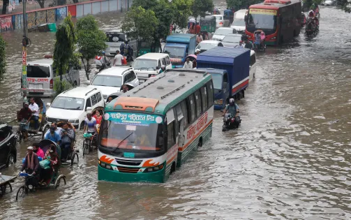 Lũ lụt tiếp diễn ở Bangladesh khiến 5 người thiệt mạng, hàng chục nghìn người bị mắc kẹt