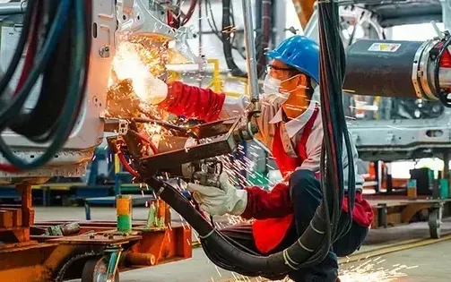 HSBC nâng dự báo tăng trưởng GDP Việt Nam 2024 lên 7%