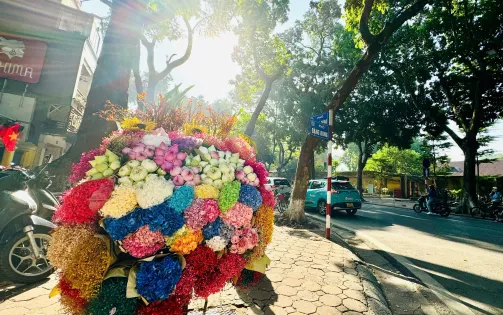 "Check-in" Hà Nội mùa thu: Những góc nhỏ làm say đắm lòng người