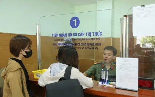 Đẩy mạnh cải cách thủ tục hành chính trong lĩnh vực xuất nhập cảnh