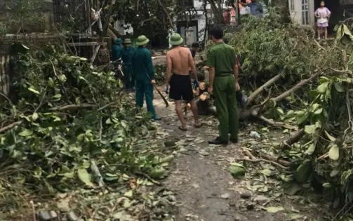 Hỗ trợ hơn 200 đoàn viên, người lao động sửa nhà bị ảnh hưởng bởi bão số 3 tại Bắc Giang