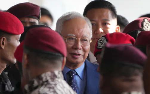 Cựu Thủ tướng Malaysia Najib Razak tiếp tục hầu tòa