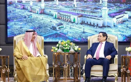 Thủ tướng làm việc với các doanh nghiệp lớn của Saudi Arabia