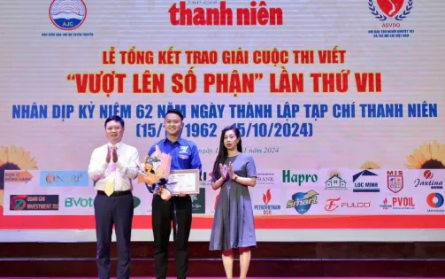 Gần 1.000 tác phẩm tôn vinh những tấm gương "Vượt lên số phận"