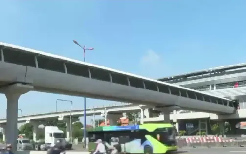 Hoàn thành thi công 9 cầu bộ hành tuyến Metro số 1 Bến Thành - Suối Tiên