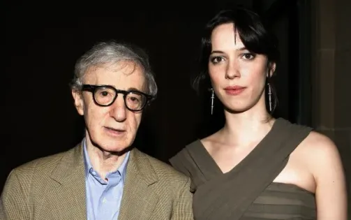 Rebecca Hall không hối hận khi làm việc với đạo diễn tai tiếng Woody Allen