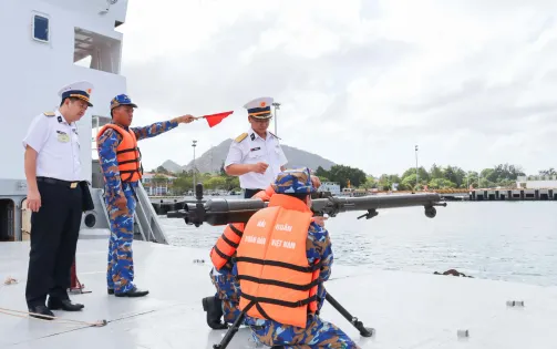 Vùng 4 Hải quân hoàn thành tiêu chuẩn đơn vị vững mạnh toàn diện "mẫu mực, tiêu biểu"