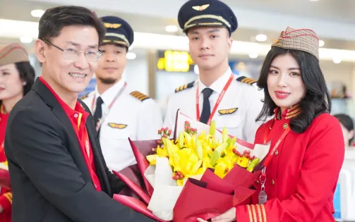 Vietjet chào mừng chuyến bay đầu tiên giữa Kuala Lumpur (Malaysia) và Hà Nội