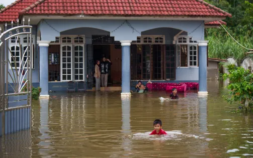 Lũ lụt nghiêm trọng khiến 6 người thiệt mạng, Malaysia nỗ lực khắc phục hậu quả