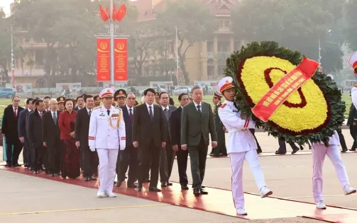 Lãnh đạo Đảng và Nhà nước viếng Chủ tịch Hồ Chí Minh nhân ngày thành lập QĐND Việt Nam