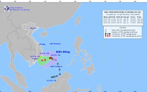 Bão số 10 di chuyển theo hướng Tây Tây Nam, tốc độ khoảng 5km/h