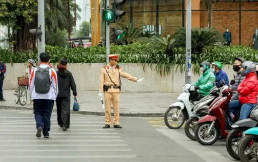 Hà Nội triển khai 20 ngã tư an toàn giao thông, kéo giảm ùn tắc