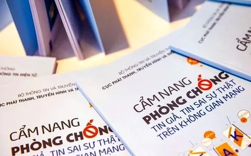 Đọc sách cùng thanh niên: Làm sao để phòng chống tin giả, tin sai sự thật trên không gian mạng?