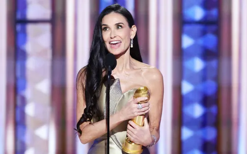 Demi Moore giành giải Quả cầu vàng đầu tiên trong sự nghiệp