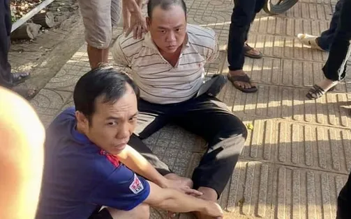 Người dân vây bắt đối tượng cướp tiệm vàng ở Bà Rịa - Vũng Tàu