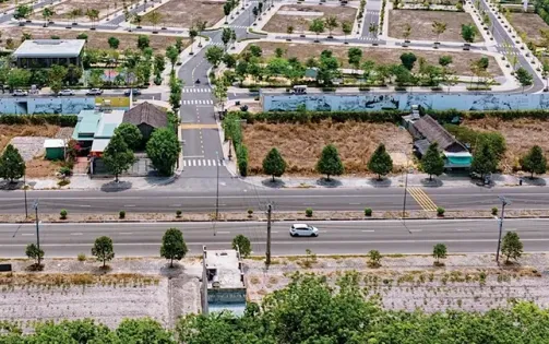 Cảnh báo “sốt” đất trước thông tin sắp xếp các địa phương