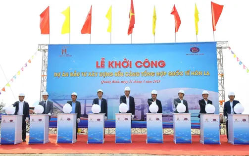 Khởi công cảng tổng hợp quốc tế Hòn La có vốn gần 2.300 tỷ đồng