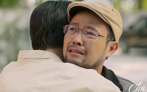 Cha tôi, người ở lại - Tập 16: Nghẹn lòng cảnh Việt chia tay bố Bình