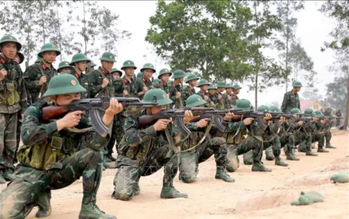 Lần đầu tiên Bộ Quốc phòng phong quân hàm Thượng úy cho học viên đào tạo trong nước
