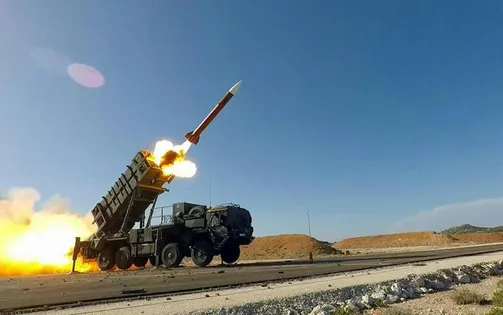 Ukraine muốn mua tên lửa Patriot của Mỹ