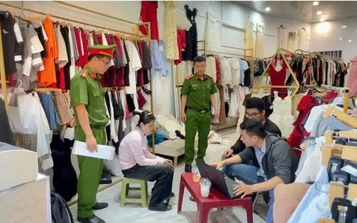 Chủ shop quần áo điều hành đường dây môi giới mại dâm