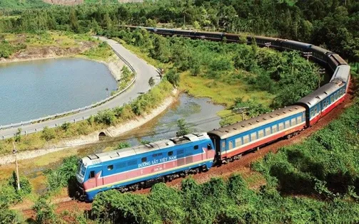 Thủ tướng chỉ đạo đẩy nhanh tiến độ dự án đường sắt Lào Cai - Hà Nội - Hải Phòng