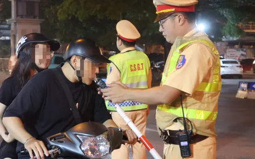 Hà Nội: CSGT tổng lực kiểm tra vi phạm, đảm bảo an toàn giao thông dịp nghỉ lễ