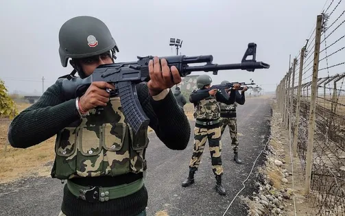 Căng thẳng gia tăng, Ấn Độ - Pakistan liên tục 'tung đòn' trả đũa