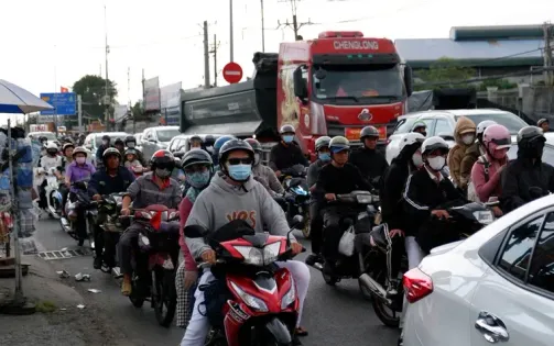 Đường về Thành phố Hồ Chí Minh khá thông thoáng ngày cuối nghỉ lễ