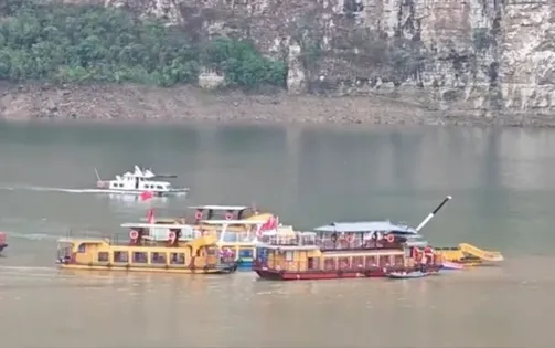 Lật thuyền du lịch tại Trung Quốc, gần 80 người thương vong