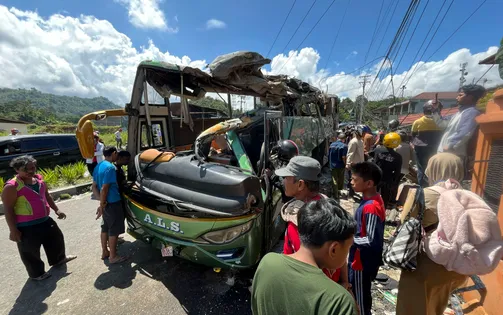 Tai nạn xe bus nghiêm trọng tại Indonesia, ít nhất 12 người thiệt mạng