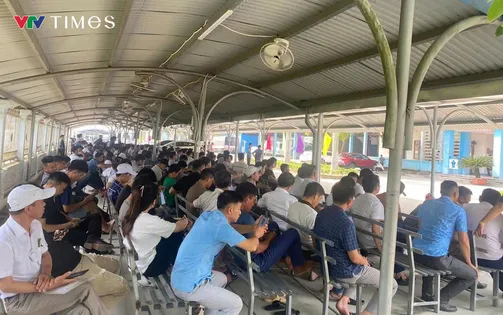 Nghệ An: Hơn 400 học viên tham gia kỳ sát hạch lái xe đầu tiên do công an tổ chức