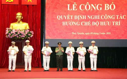 28 lãnh đạo, chỉ huy Công an Thái Nguyên nghỉ hưu trước tuổi, phục vụ công tác sắp xếp bộ máy