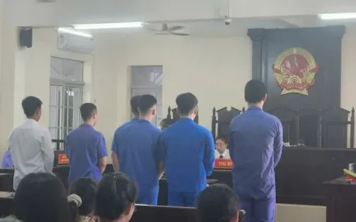 6 cựu cầu thủ bóng đá lĩnh án vì cá độ, bán độ